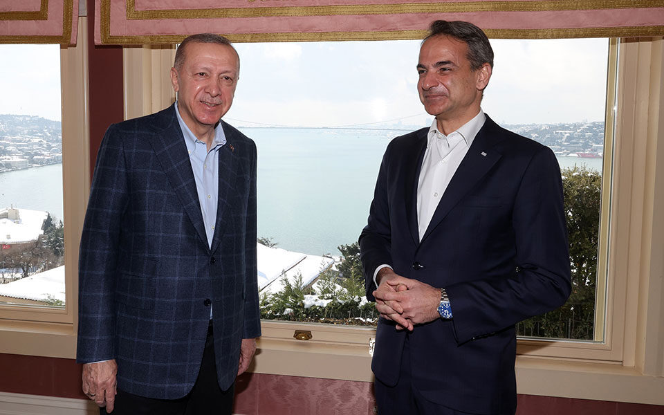 Mitsotakis congratulates Erdogan on re-election