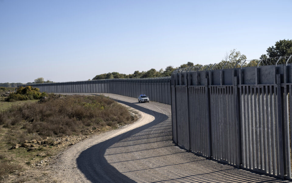 EU looks to tighten borders to keep unwanted migrants away