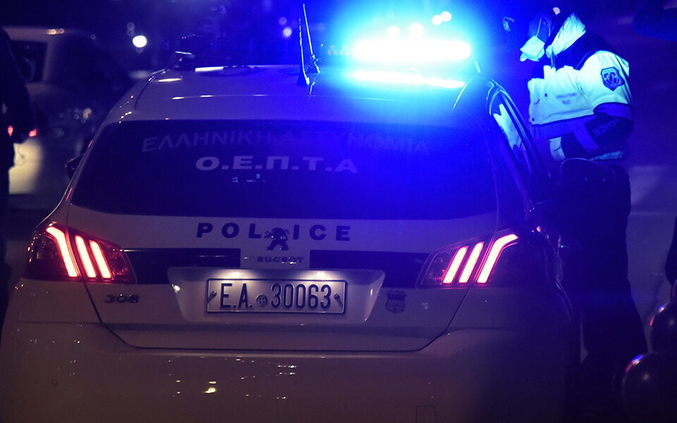 Man arrested for ax attack in western Athens