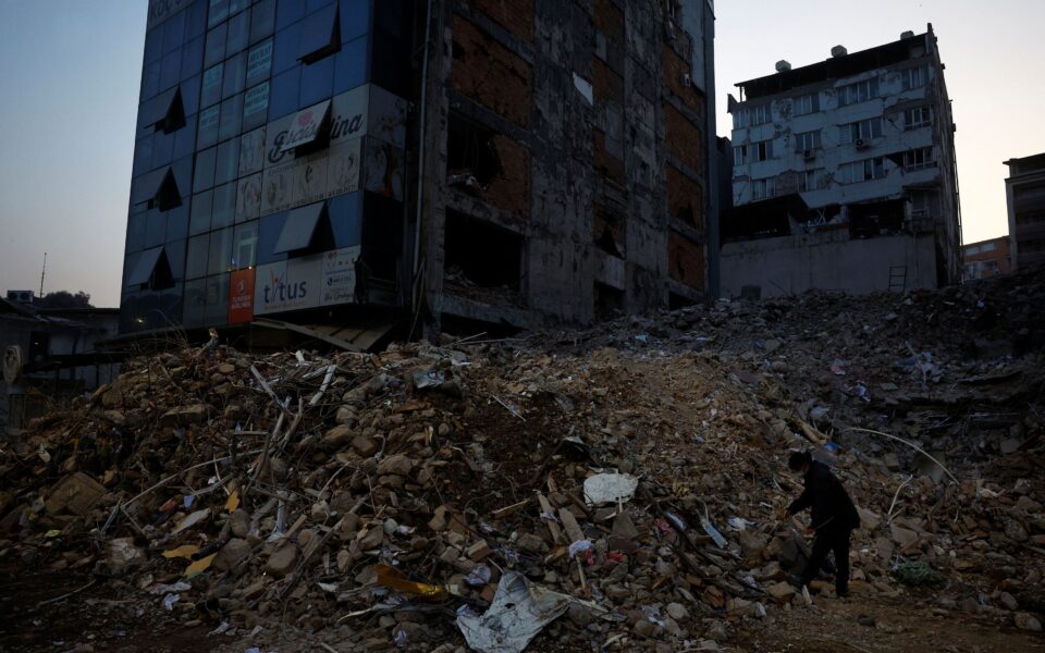 Turkey earthquake survivors search rubble for their gold savings