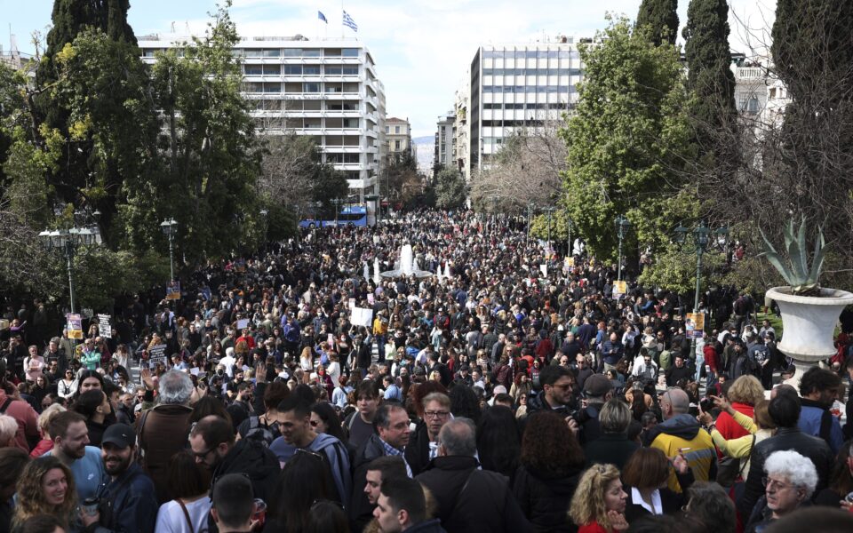 Greeks protest over deadly train crash, station master jailed pending trial