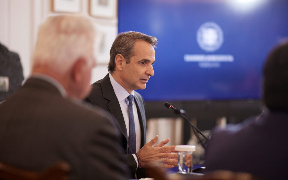 Mitsotakis to present government’s key policies in Parliament