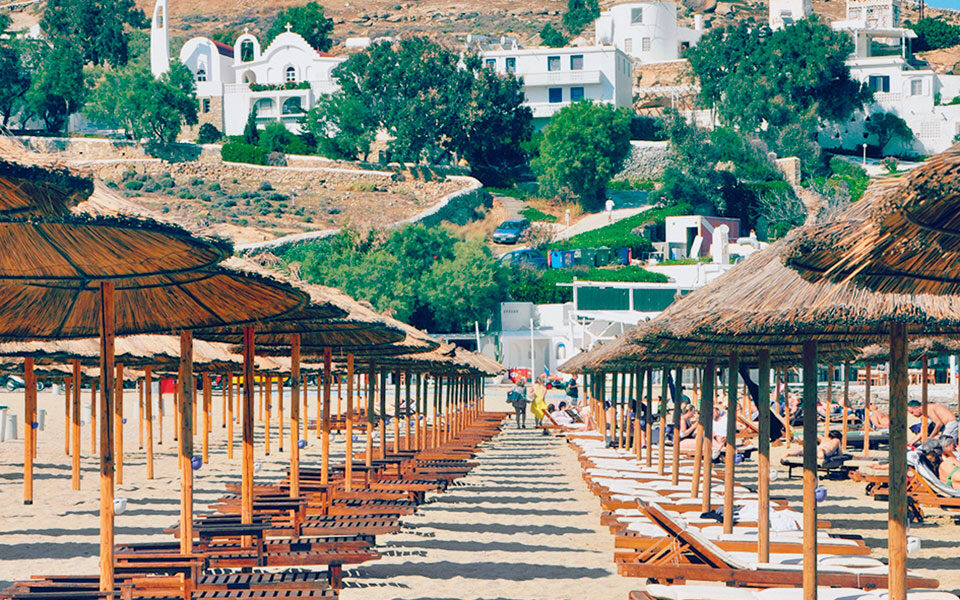Government steps up measures to halt illegality on Mykonos