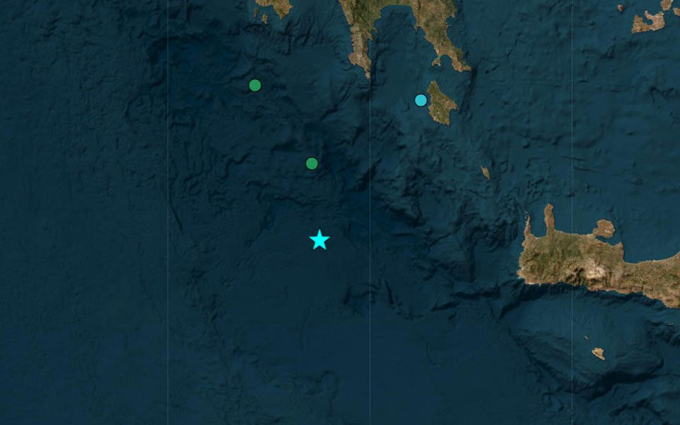 5.2 magnitude earthquake strikes off west coast of Crete