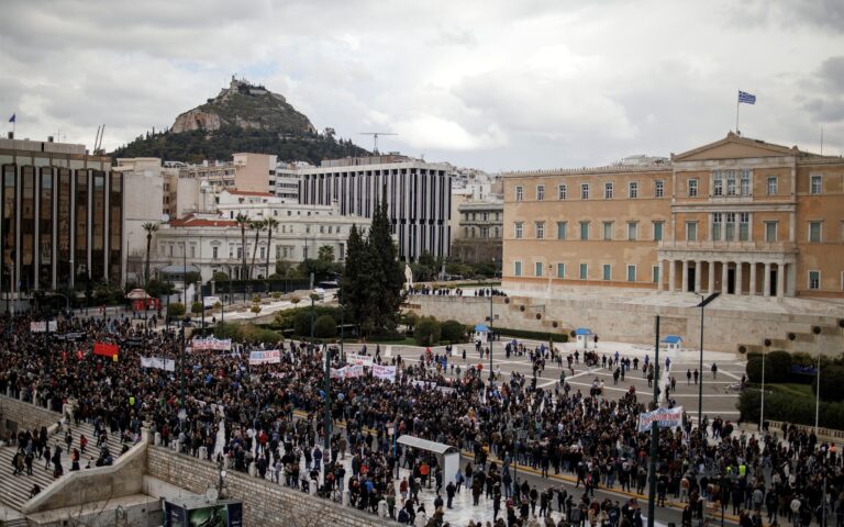 Parallel rallies to block central Athens roads on Friday