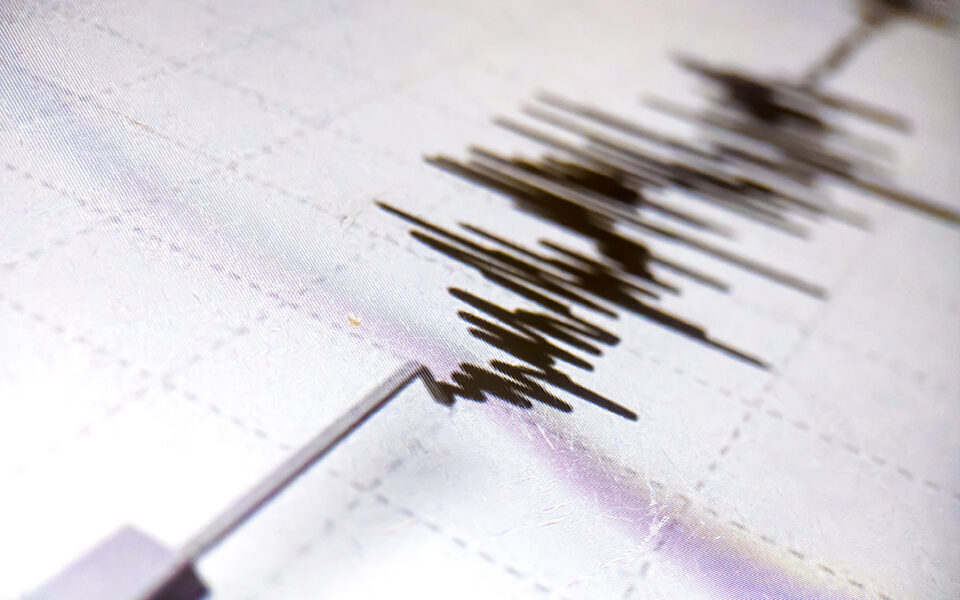 4.5 magnitude quake strikes Evia island