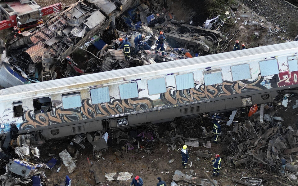 Four survivors of deadly Tempe train crash testify