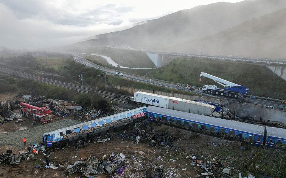 Rail disaster commission will exhaust all possibilities to establish cause, says expert