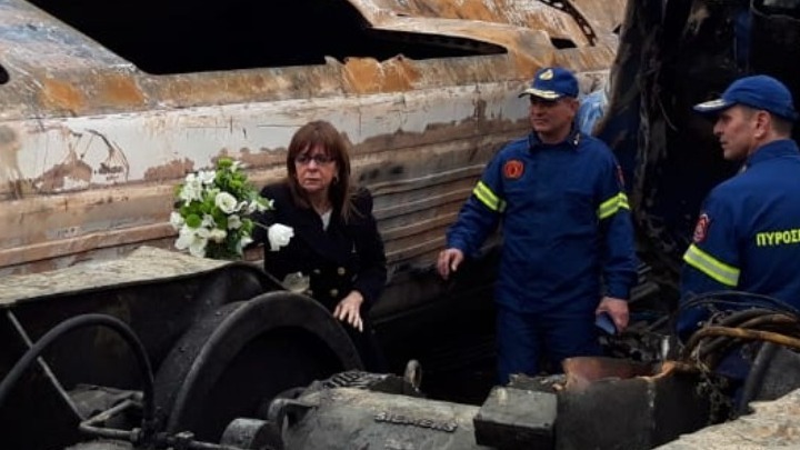 President Sakellaropoulou arrives at site of train crash