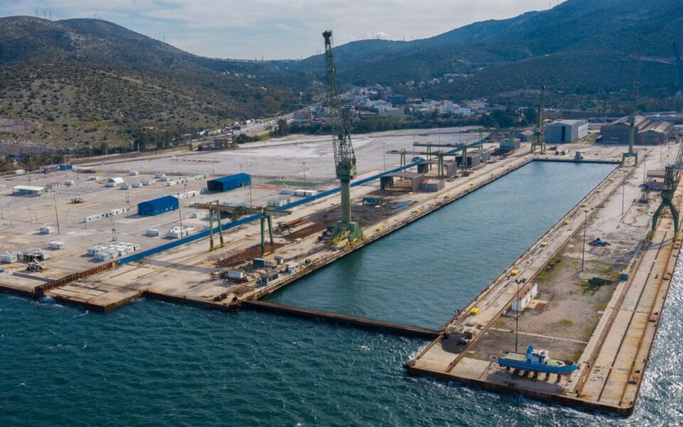 Contract for sale of property of Skaramangas Shipyards is signed