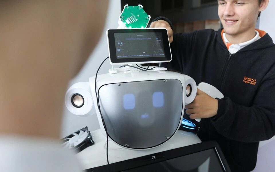 Hello AInstein! Robot with ChatGPT shakes up Cyprus classrooms