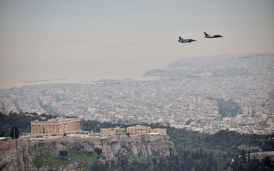Military transport aircraft to symbolically fly over the Acropolis