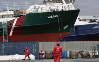 Fatal accident prompts strike at Perama Ship Repair Zone