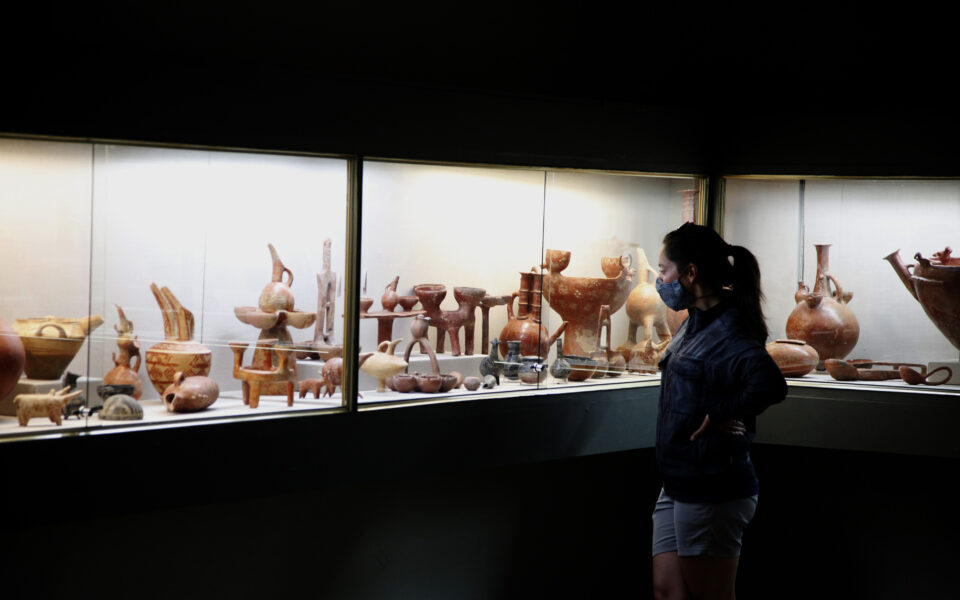 US hands Cyprus ancient artifacts, some 4,000 years old