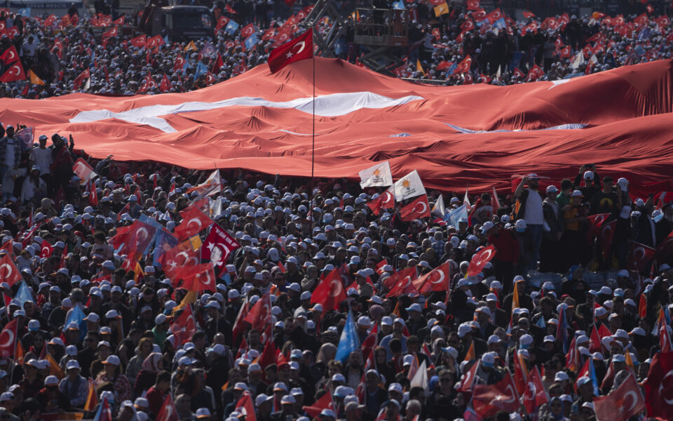 Erdogan calls opposition ‘pro-LGBT’ at election rally
