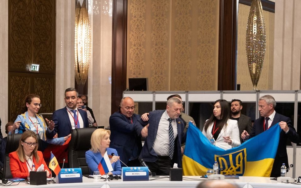 Ukraine delegate punches Russian at Black Sea nations assembly in Ankara