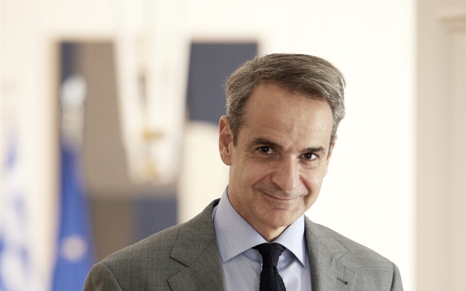 Mitsotakis says government plans to legalize same-sex marriage
