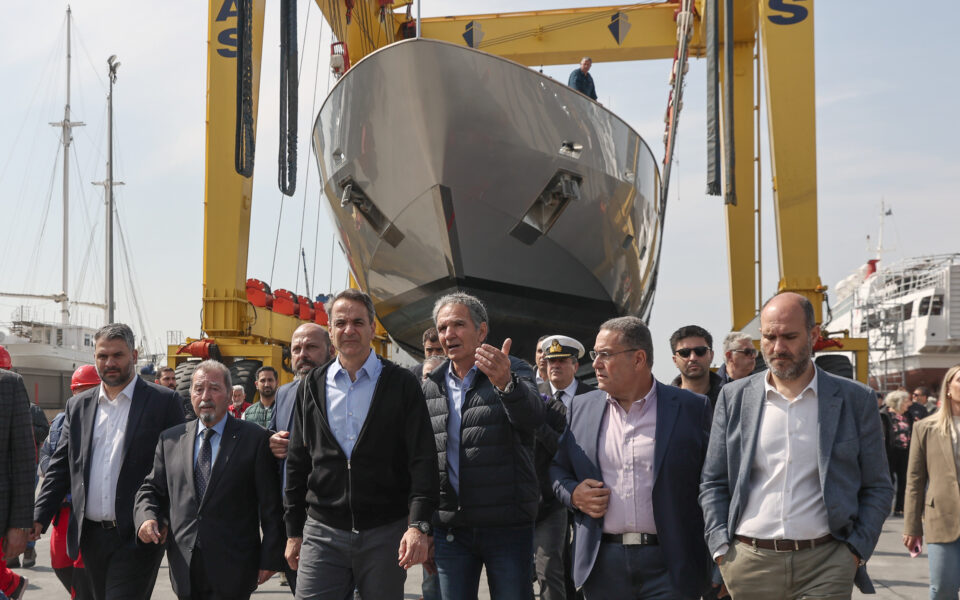 PM emphasizes support for Greece’s shipbuilding and repair industry