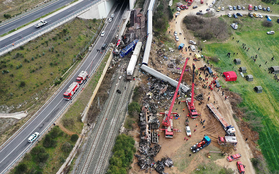 Italian experts in Larissa as part of train crash probe