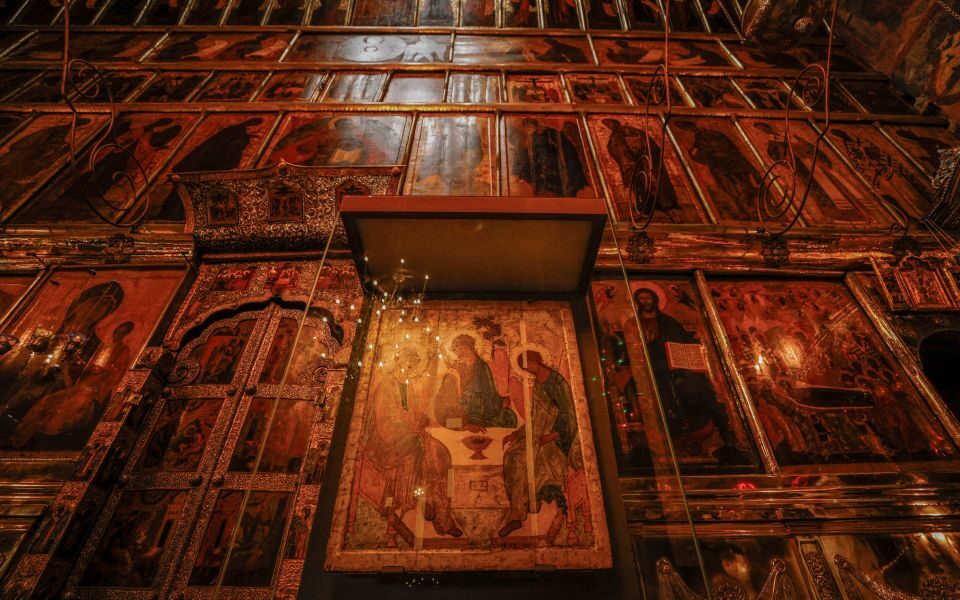 Transfer of holy icon shows Russian Orthodoxy’s new sway under Putin