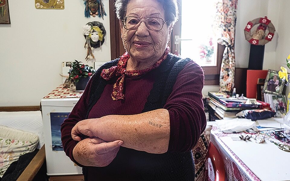 One of last Greek survivors of Auschwitz dies at age of 98
