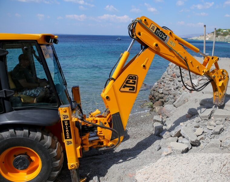 Seaside demolitions planned in Crete on Monday