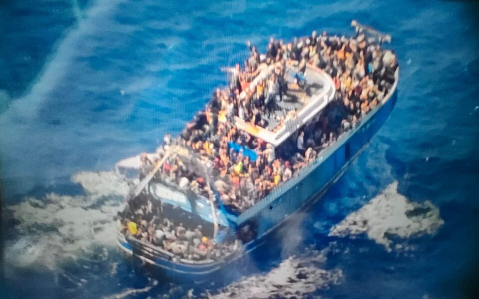 Pylos shipwreck survivors sue authorities