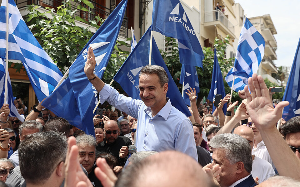 Mitsotakis continues campaign trail in the Peloponnese ahead of June 25 vote