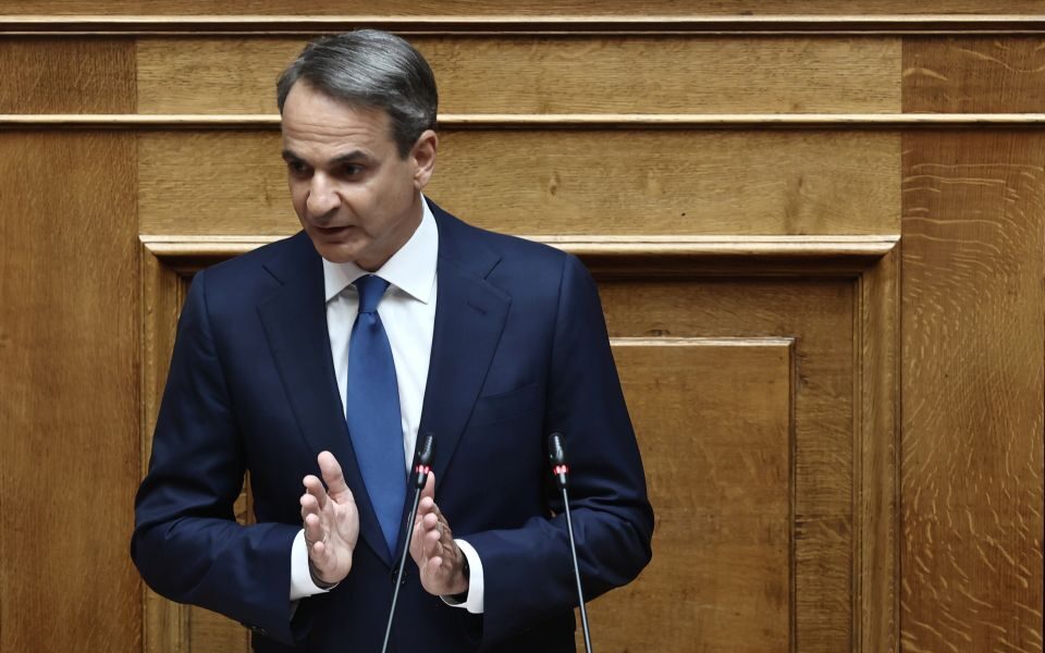 Mitsotakis vows to ‘fix sins of past’ during new term