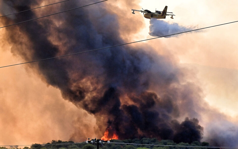 Israel to send assistance to Greece to combat wildfires