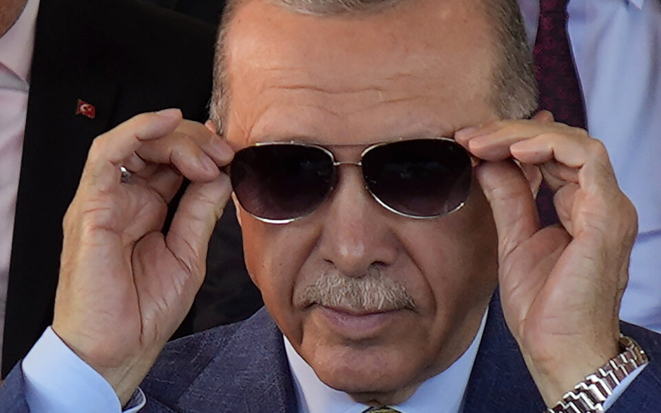 Erdogan: Economy team will bring inflation down to single digits