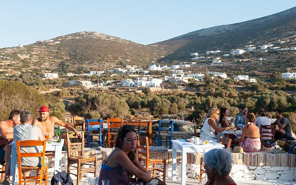 Discovering the traditional ‘kafeneia’ of Amorgos