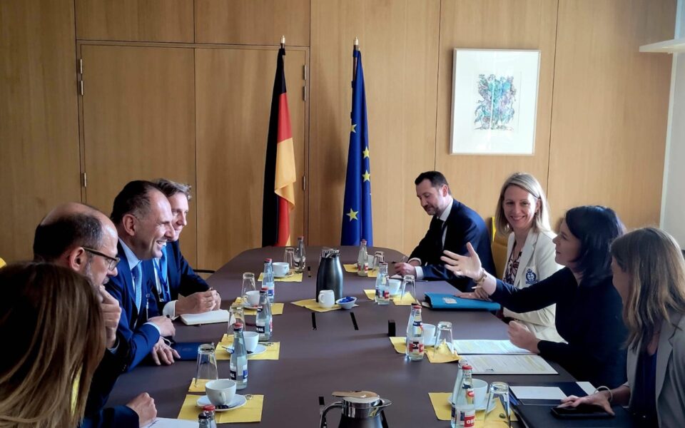 FM meets with German counterpart in Brussels