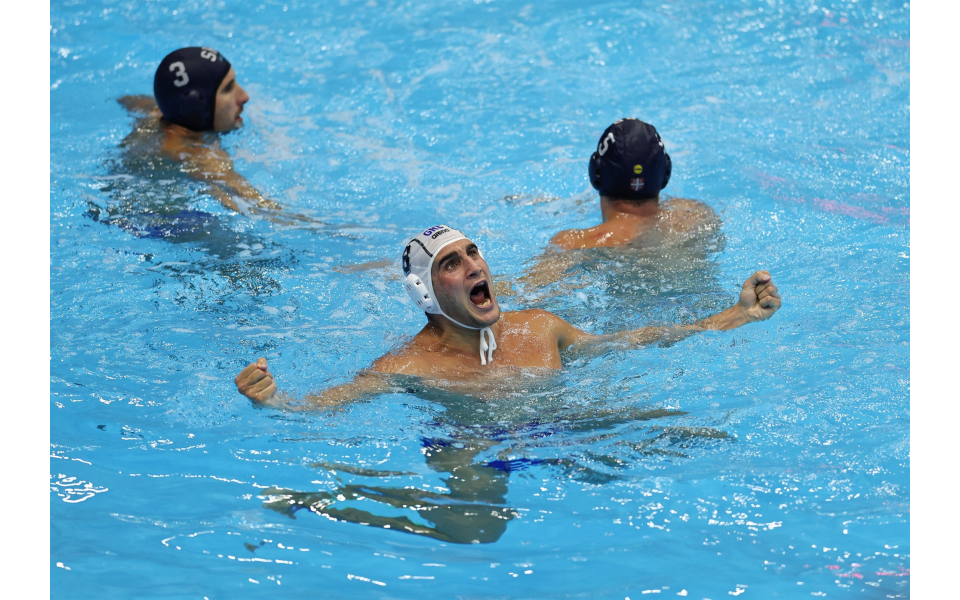Water polo team makes the final