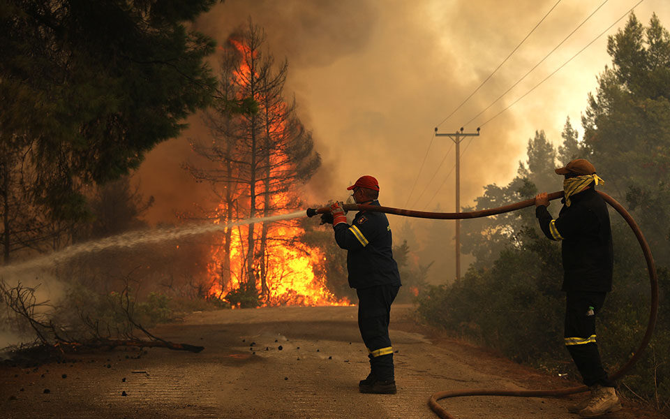 Rhodes fire burning at three fronts, in largest evacuation operation ever in Greece