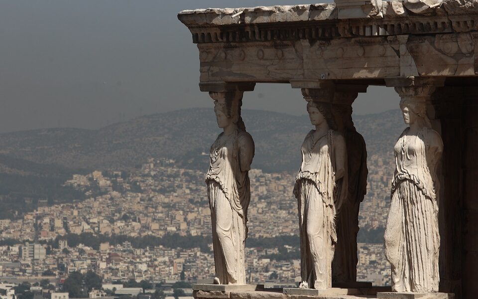 Heatwave closing Acropolis again