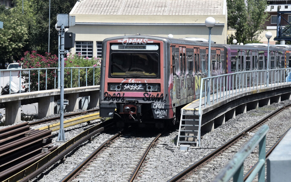 Commission approves major investment for Athens metro