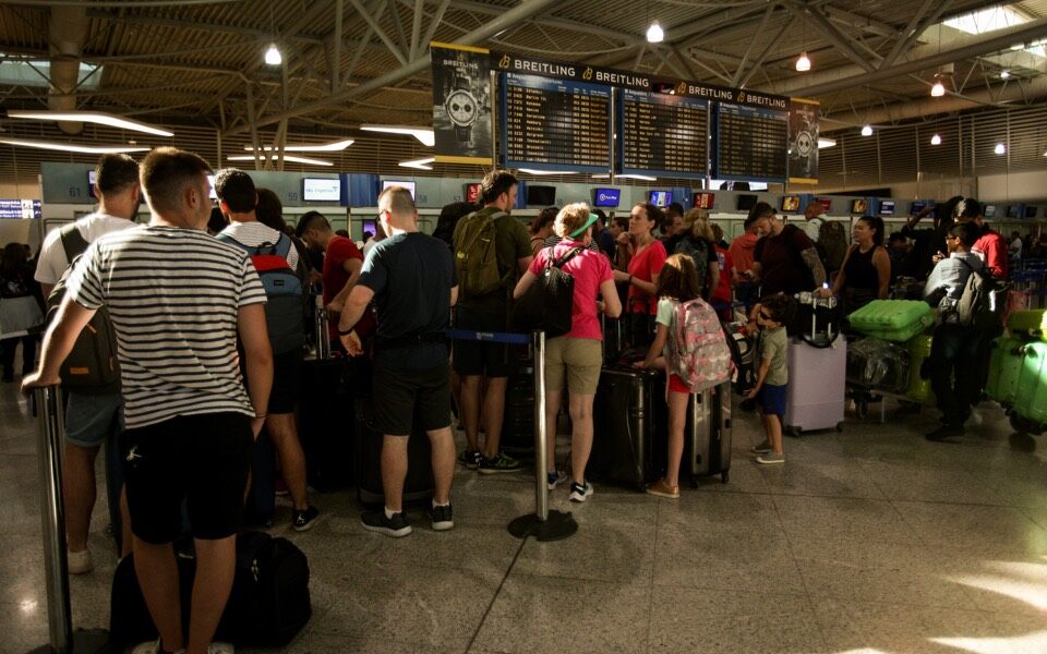 Traffic at Athens International Airport soars in July