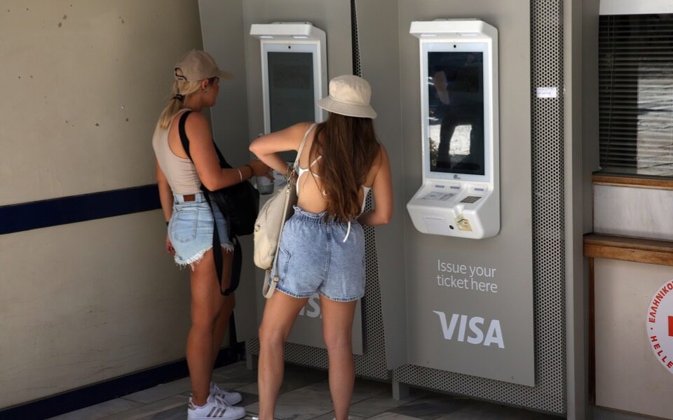 Electronic ticket machines installed at top Greek sites