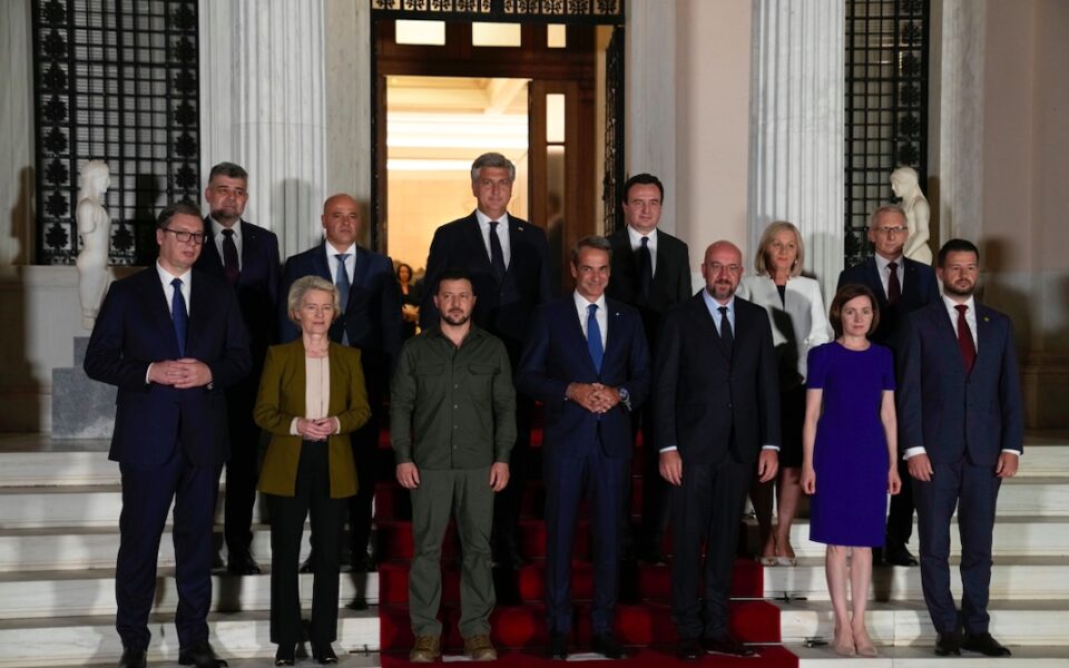 Eleven Balkan leaders, joined by EU officials, issue Athens Declaration