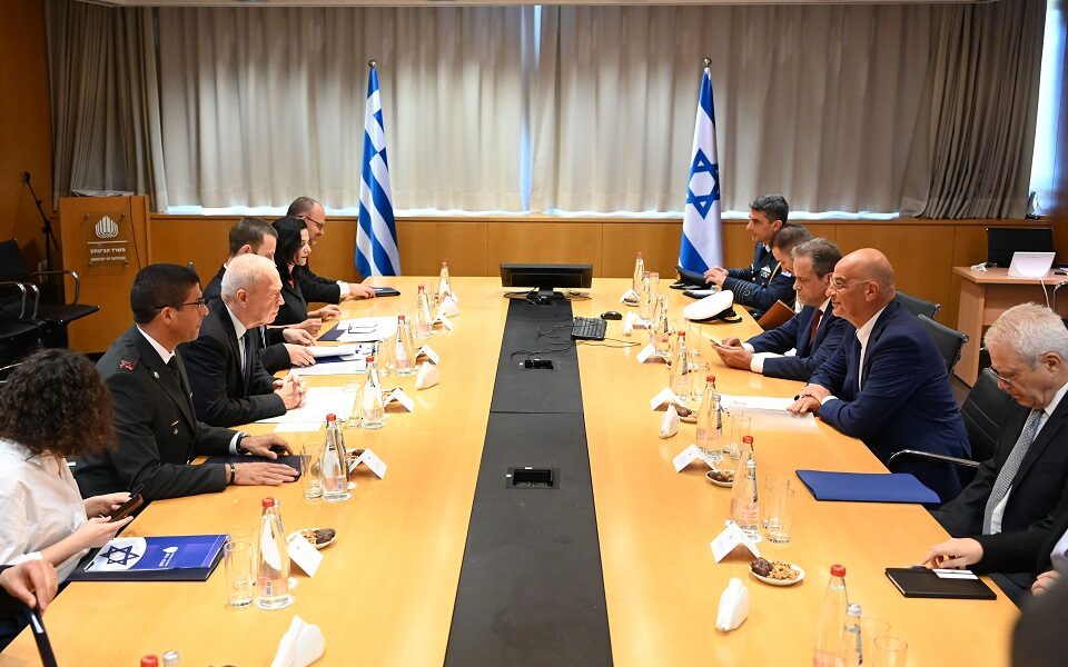 Greece, Israel boost defense industry links