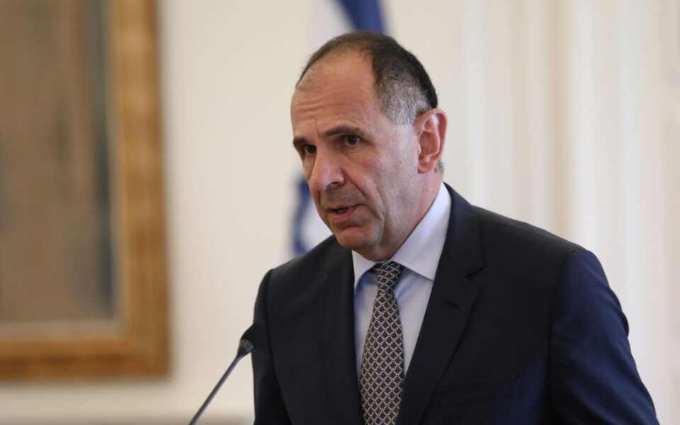 Foreign minister says Greece fully supports humanitarian corridor for Gaza
