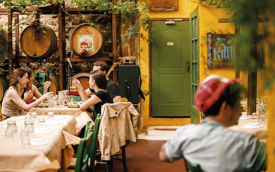 Athenian tavernas: Serving up tradition