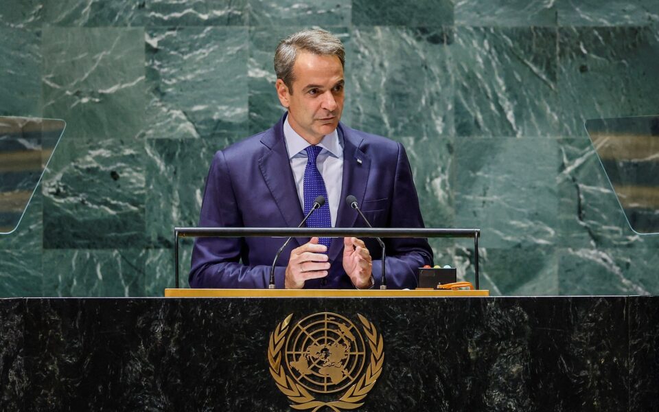 Mitsotakis raises climate change and migration at UN General Assembly