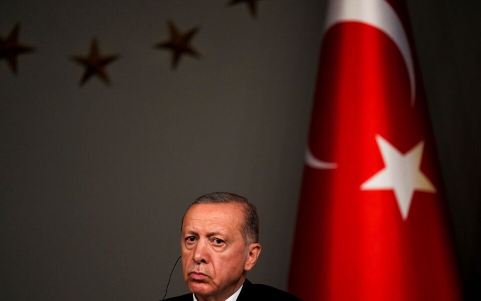 Erdogan cancels scheduled commitments due to illness