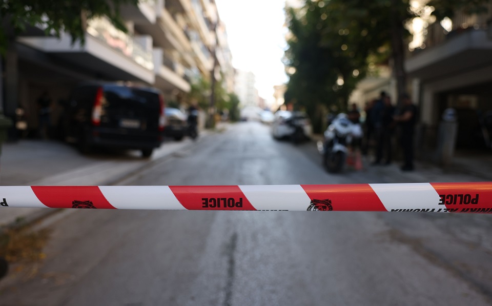 Police officer shoots wife, then self in Thessaloniki