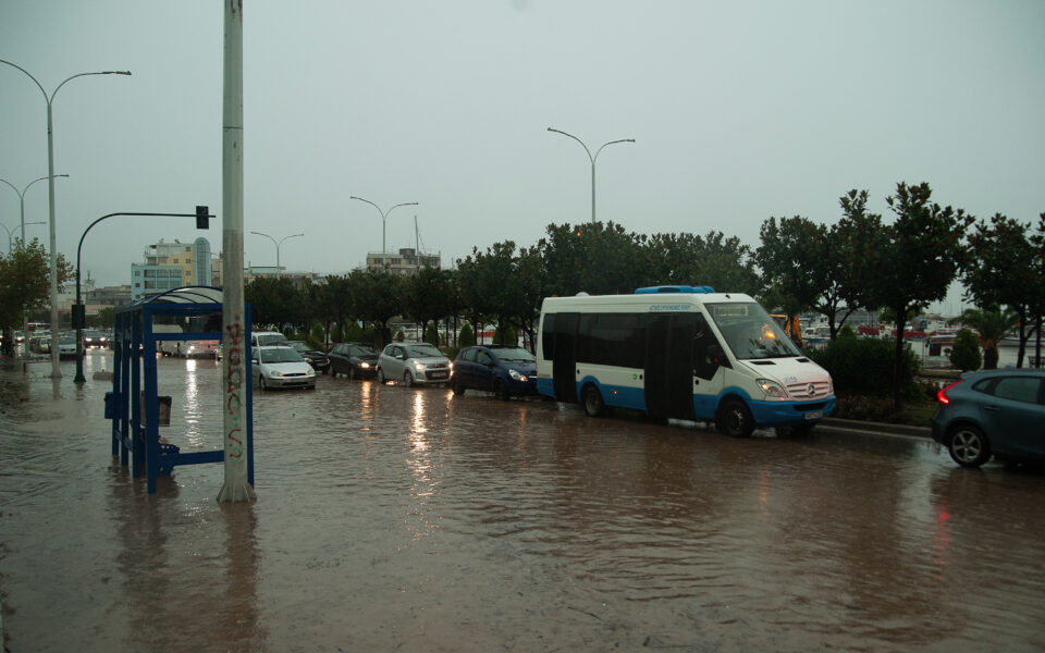One dead, houses flooded as torrential rain pounds Volos