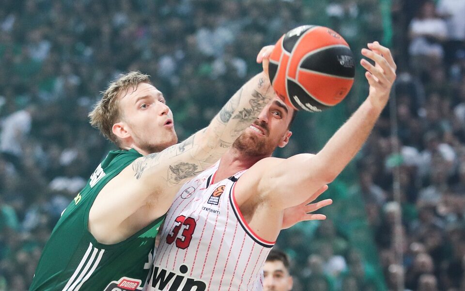 Reds snatch big win at Panathinaikos in overtime