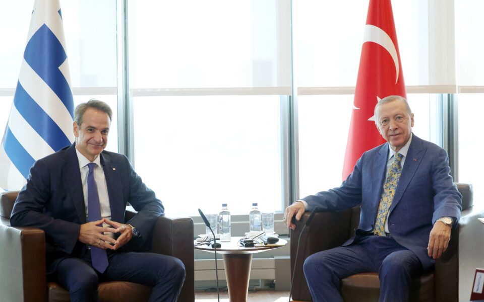 Mitsotakis, Erdogan meet with open cards