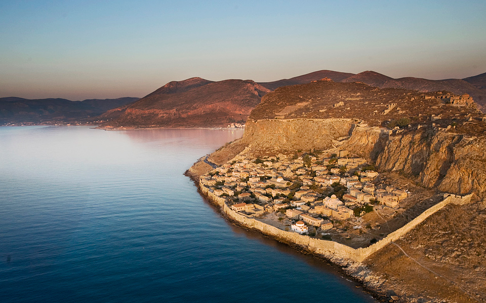 10-of-the-best-greek-destinations-to-visit-in-october19
